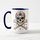 愛国的スカルとクロスボーンアメリカ国旗 マグカップ (左)