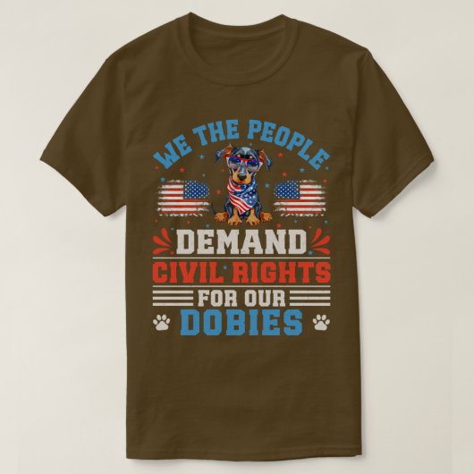 愛国的ドーベルマン（犬）犬 Tシャツ (デザイン正面)