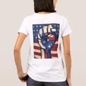 「愛国的プライド:アメリカ国旗のプリントTシャツ」 Tシャツ (裏面)
