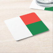 愛国的マダガスカル国旗 スクエアペーパーコースター (アングル)