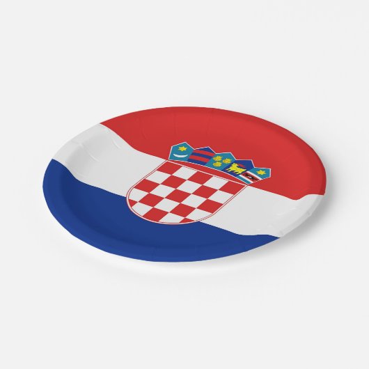 愛国的紙プレートとクロアチア国旗 ペーパープレート (アングル)