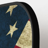 愛国的素朴なアメリカ国旗の迷彩柄モノグラムの ピックルボールラケット (左詳細)