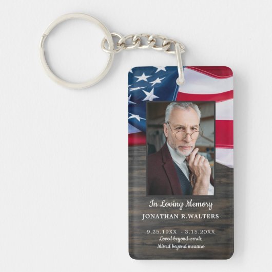 愛国的軍隊メモリアルアメリカ国旗の写真 キーホルダー (正面)