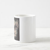 愛国的飛んでいるなハゲ・イーグルUSA国旗のコーヒーマグ コーヒーマグカップ (中央)