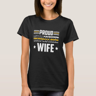 愛国的911ディスパッチャ妻誇りを持った細い金ゴールドライン Tシャツ