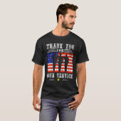 愛国的 - 退役軍人への感謝の気持ち D Tシャツ (正面フル)