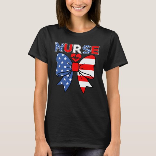 愛国看護師 7月4日 アメリカ 赤 白 青 米国 Tシャツ (正面)