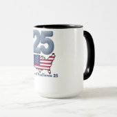 愛国者の日25周年 9/11 復興の年々 マグカップ (正面右)