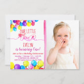 愛女の子の第1誕生日の招待状のピンクの赤を風船のようにふくらませて下さい 招待状 (正面)