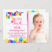 愛女の子の第1誕生日の招待状のピンクの赤を風船のようにふくらませて下さい 招待状 (正面/裏面)