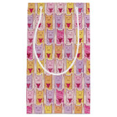 愛情のあるハートを持つかわいい猫 スモールペーパーバッグ (正面)