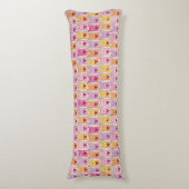 愛情のあるハートを持つかわいい猫 ボディピロー (正面縦)