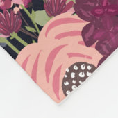 愛情記憶におけるバーガンディの花枠 フリースブランケット (角)