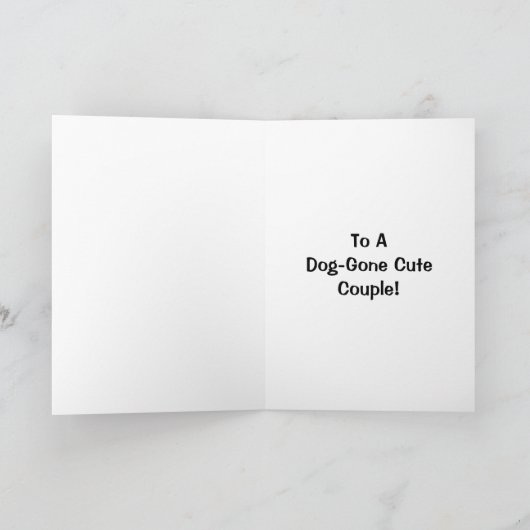 愛犬が連れ去ったかわいいカップルの記念日 カード (内部)
