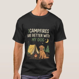 愛犬と焚き火は最高のキャンプ気分 面白いデザイン Tシャツ