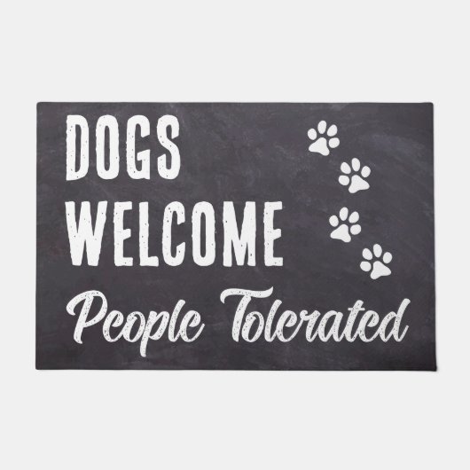 愛犬の愛犬を大目に見おもしろいた人々を迎える犬 ドアマット (正面)