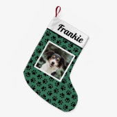 愛犬グリーンと黒い前足のプリントカスタム写真 スモールクリスマスストッキング (正面 (吊り時))