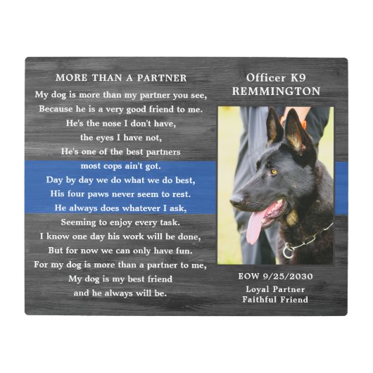 愛犬警察官メモリアル写真 メタルプリント (正面)