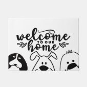 愛玩動物愛護の家でかわいい犬のデザインへようこそ ドアマット (正面)