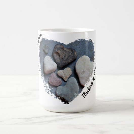 愛考えの岩とハート型の岩 コーヒーマグカップ (中央)
