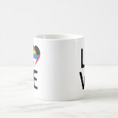 愛 – アンティグア・バーブーダ国旗 コーヒーマグカップ (中央)