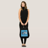 愛、家庭のシュナウツァーのトートバック(青い) トートバッグ (正面(モデル))