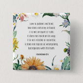 愛、聖書の第1節コリント13:4, 缶バッジ (正面)