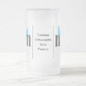 感傷的パーソナライズされた引用文付きビレット母 フロストグラスビールジョッキ (中央)