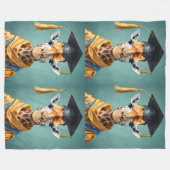 感動の瞬間：キリンの卒業の日 フリースブランケット (正面(横))