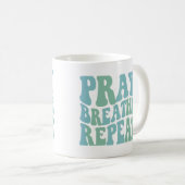 感動的ことわざマ祈グ呼吸反復 コーヒーマグカップ (正面右)