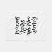 感動的な引用文: 信じれば成功します フリースブランケット (正面(横))