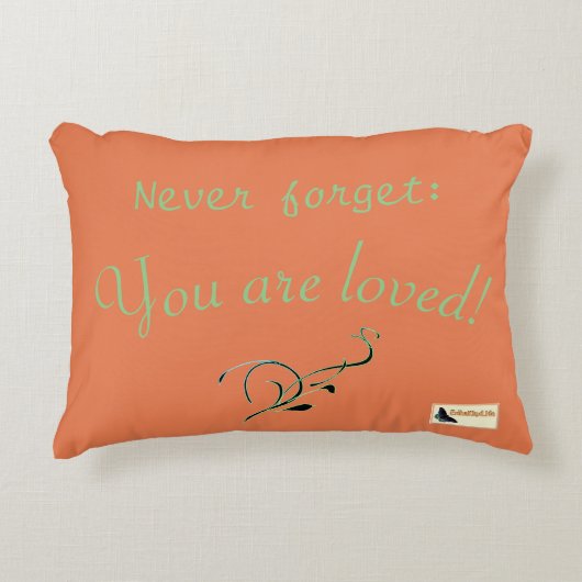 感動的な枕-愛 アクセントクッション (正面)