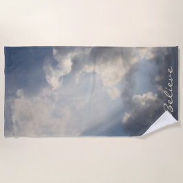 感動的サンビームズブルースカイ ビーチタオル