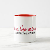 感動的引用文オンホワイト ツートーンマグカップ (中央)