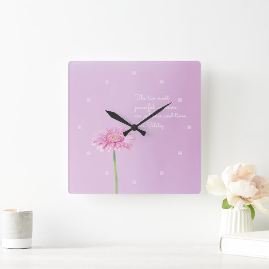 感動的引用文&かわいいピンクのデイジー、壁時計 スクエア壁時計 (ホーム)