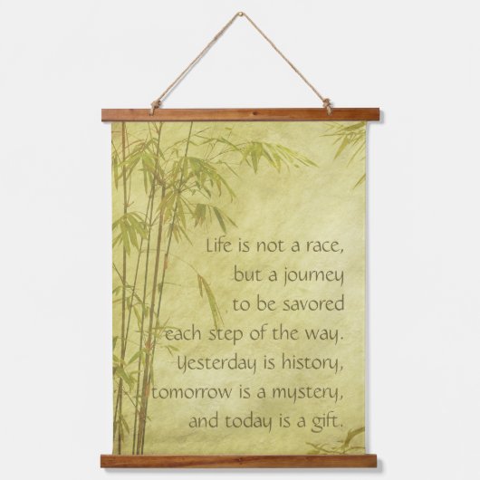 感動的引用文、カスタム26"x36"垂直パネル 吊り下げ型タペストリー (正面)