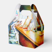 感情的な意欲を起こ対象、正当化する論理 フェイバーボックス (正面サイド)