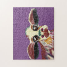 感情的な目のパズルを持つカラフルな牛