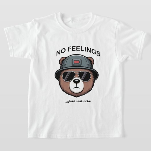感覚なし、本能のみ – タフなクマのグラフィック Tシャツ (レイダウン)
