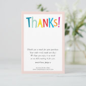 感謝してい明モダンるいおもしろいカラフルタイポグラフィ サンキューカード (スタンド正面)