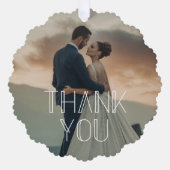 感謝してい白スタイリッシュタイポグラフィの写真結婚。 オーナメントカード (正面)