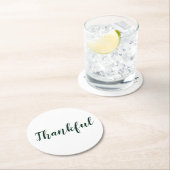 感謝のダークパイン緑の白いスクリプト感謝感謝 ラウンドペーパーコースター (インサイチュ)