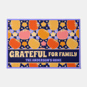 感謝の家族名前をカスタムするボホブループレイド ドアマット (正面)