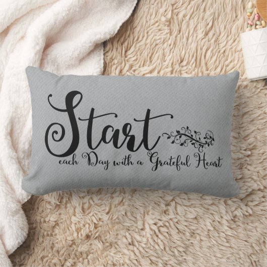 感謝の気持ちで毎日を始めるハート |引用文アート ランバークッション (ブランケット)