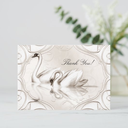 感謝の気持ちを伝える エレガントなウェディング クリームホワイトのスワンセット サンキューカード (スタンド正面)
