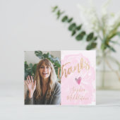 感謝の気持ちを伝える 卒業おめでとう 現代的なピンクの写真 ゴールド ポストカード (スタンド正面)