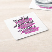 感謝の気持ちを抱いたピンクの羽賛美 スクエアペーパーコースター (アングル)