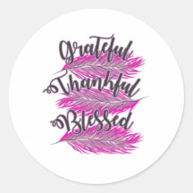 感謝の気持ちを抱いたピンクの羽賛美