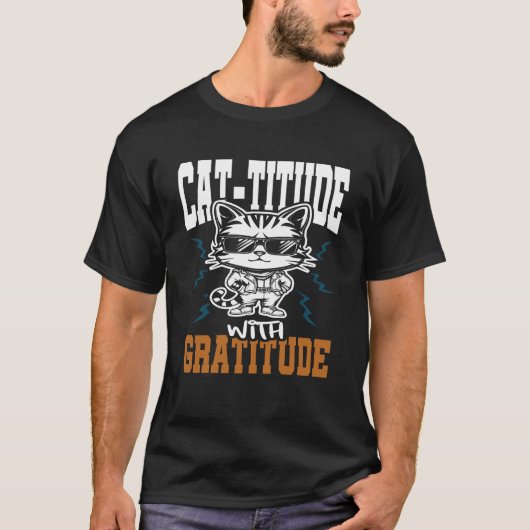 感謝の猫と猫おもしろいの心 Tシャツ (正面)