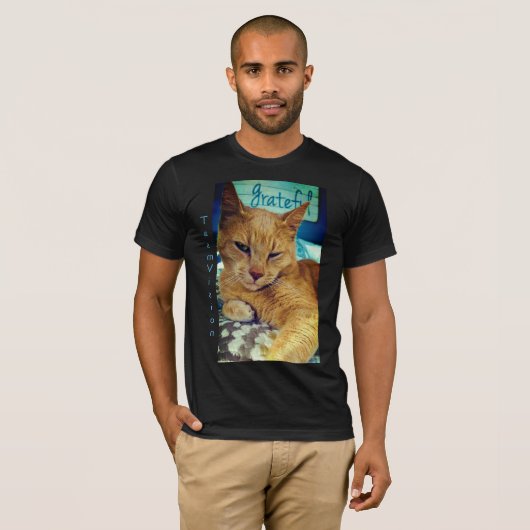 感謝の猫 Tシャツ (正面フル)